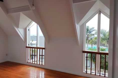 Photo of property in 112a Rosier Road, Glen Eden, Auckland, 0602