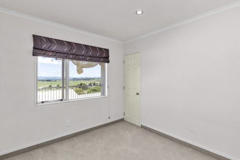 Photo of property in 3 Tironui Terrace, Western Heights, Hamilton, 3200
