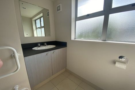 Photo of property in 38b Ruskin Road, Newlands, Wellington, 6037