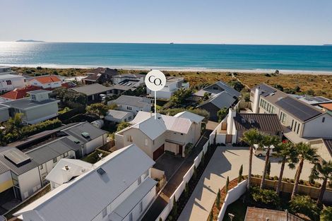 Photo of property in 215b Oceanbeach Road, Mount Maunganui, 3116