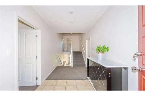 Photo of property in 33 Fingal Way, Gulf Harbour, Whangaparaoa, 0930