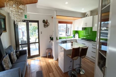 Photo of property in 58 Carnoustie Drive, Wattle Downs, Auckland, 2103