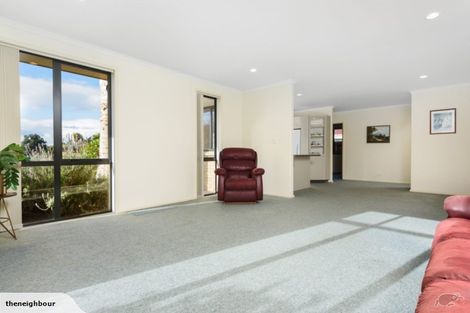 Photo of property in 718 Gloucester Road, Papamoa Beach, Papamoa, 3118