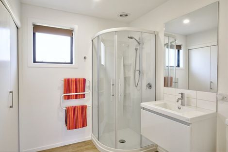 Photo of property in 39 Shepherd Road, Jacks Point, Queenstown, 9371