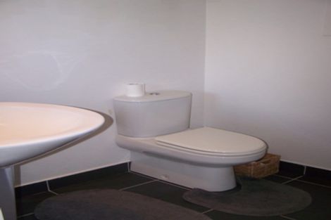 Photo of property in 46a Marine Parade, Mellons Bay, Auckland, 2014