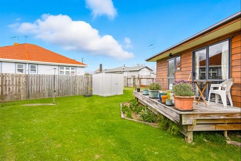 Photo of property in 57 Tiro Tiro Road, Levin, 5510