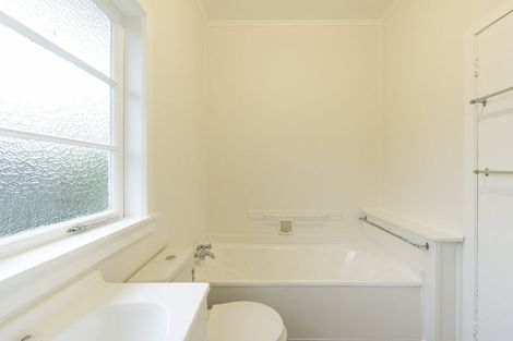 Photo of property in 3 Ridout Street, Maeroa, Hamilton, 3200