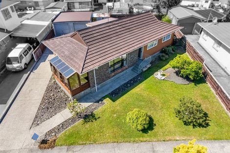 Photo of property in 74 California Drive, Totara Park, Upper Hutt, 5018