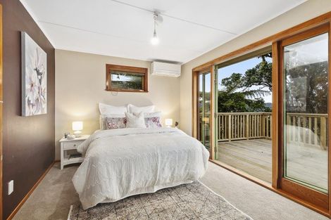 Photo of property in 33 Bedford Street, Northland, Wellington, 6012