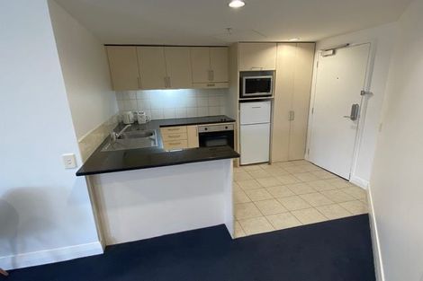 Photo of property in 17/9c Byron Avenue, Takapuna, Auckland, 0622