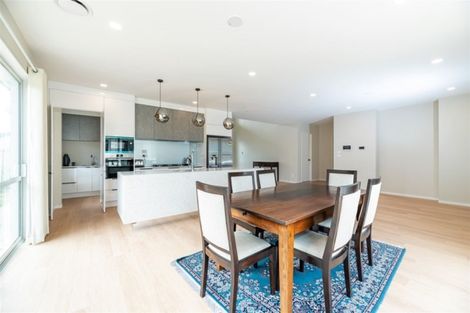 Photo of property in 10 Walter Ruddock Avenue, Kumeu, 0810