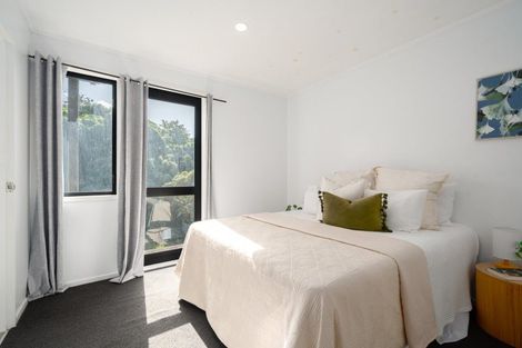 Photo of property in 2/4 Puaha Street, Takapuwahia, Porirua, 5022