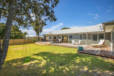 Photo of property in 71 Tangiteroria Lane, Pauanui, Hikuai, 3579