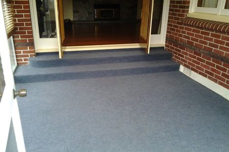 Photo of property in 23 Middlepark Road, Sockburn, Christchurch, 8042