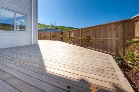 Photo of property in 166 Amesbury Drive, Churton Park, Wellington, 6037