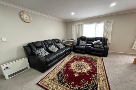 Photo of property in 98 Meadowland Drive, Somerville, Auckland, 2014