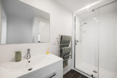 Photo of property in 34 Parr Terrace, Castor Bay, Auckland, 0620