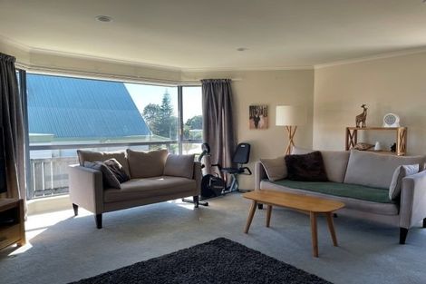 Photo of property in 22 Oteki Park Drive, Welcome Bay, Tauranga, 3112