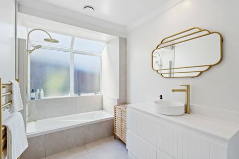 Photo of property in 6 Jessie Street, Parahaki, Whangarei, 0112