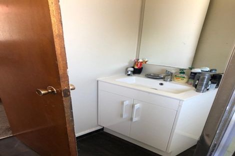 Photo of property in 2/12 Pawa Place, Manurewa, Auckland, 2102