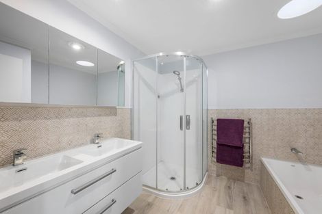 Photo of property in 9a Logan Place, Blenheim, 7201