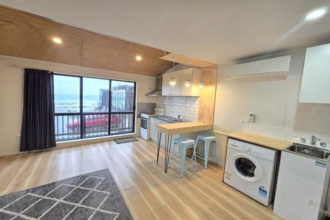 Photo of property in 9/408 The Esplanade, Island Bay, Wellington, 6023