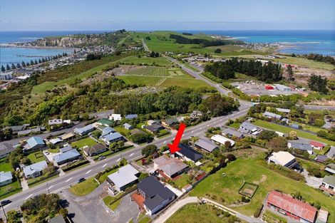 Photo of property in 72 Churchill Street, Kaikoura, 7300