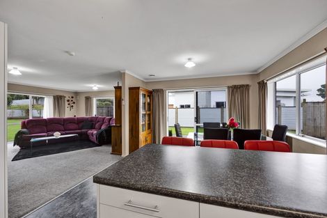 Photo of property in 9 Hobson Street, Normanby, Hawera, 4614