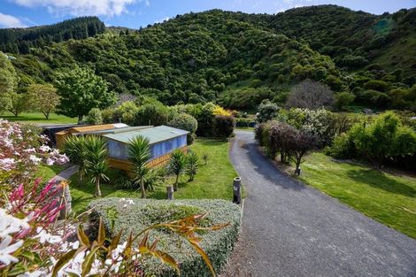 Photo of property in 17 Makura Road, Goose Bay, Kaikoura, 7374