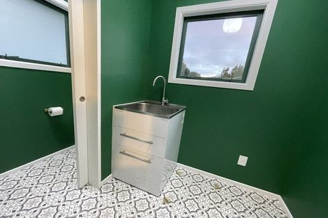 Photo of property in 6 Trilids Lane, Churton Park, Wellington, 6037