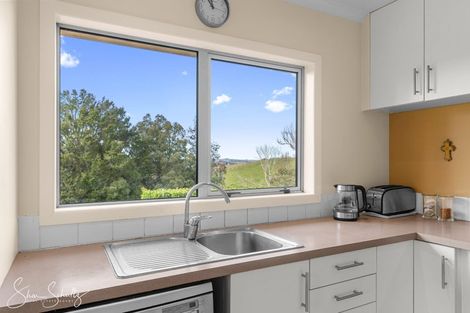 Photo of property in 16 Nikau Lane, Maungaturoto, 0520