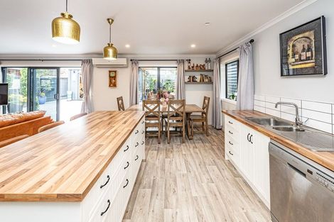 Photo of property in 18 Wanganui Road, Marton, 4710