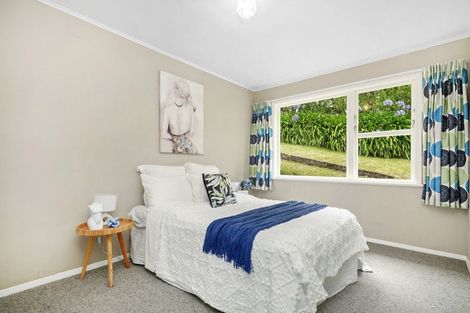 Photo of property in 114 Redwood Avenue, Tawa, Wellington, 5028