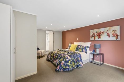 Photo of property in 140 Miromiro Road, Normandale, Lower Hutt, 5010