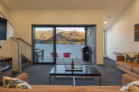 Photo of property in La Residence Du Lac, 39/527 Frankton Road, Queenstown, 9300