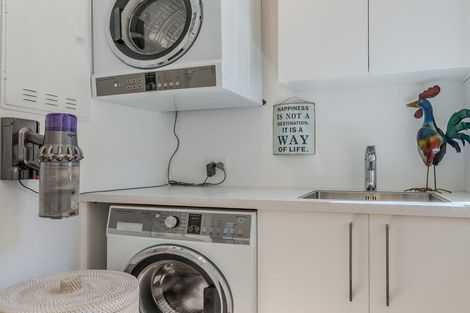 Photo of property in 26 Naylor Street, Clyde, 9330