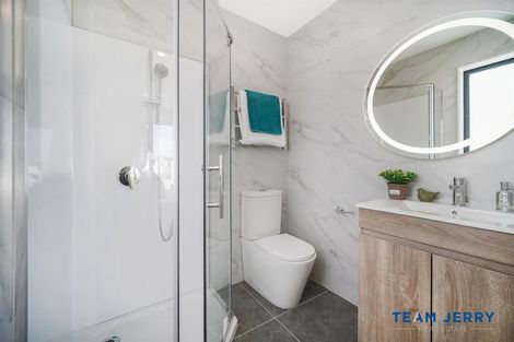 Photo of property in 5 Te Kaapia Road, Papakura, 2110