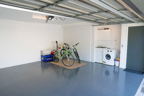 Photo of property in 1/143a Wiseley Road, West Harbour, Auckland, 0618