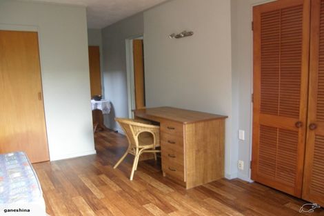 Photo of property in 66 Rosecamp Road, Beach Haven, Auckland, 0626