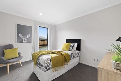 Photo of property in 8 Shepherd Road, Jacks Point, Queenstown, 9371