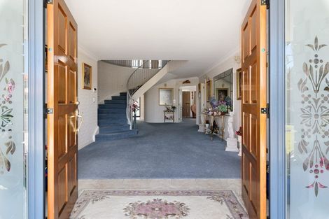 Photo of property in 16 Waimanu Bay Drive, Te Atatu Peninsula, Auckland, 0610