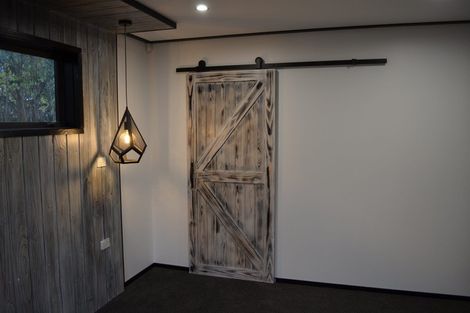 Photo of property in 112 Kawiu Road, Levin, 5510