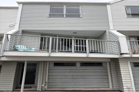 Photo of property in 3uh Papawai Terrace, Mount Cook, Wellington, 6021