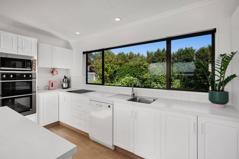 Photo of property in 805 Richmond Road, Lepperton, New Plymouth, 4373