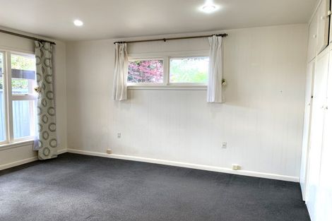 Photo of property in 207 Memorial Avenue, Burnside, Christchurch, 8053