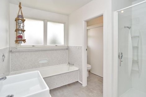 Photo of property in 11 Weston Place, Rangiora, 7400