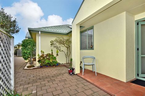 Photo of property in 4/90 Hawke Street, New Brighton, Christchurch, 8083