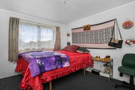Photo of property in 2/63 Palmers Road, Clendon Park, Auckland, 2103