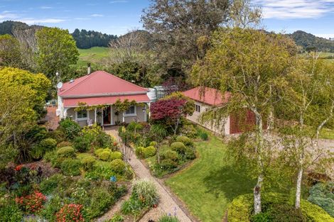 Photo of property in 840 Pukearuhe Road, Waiiti, Urenui, 4377