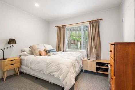 Photo of property in 16 Alfred Street, Northcote Point, Auckland, 0627
